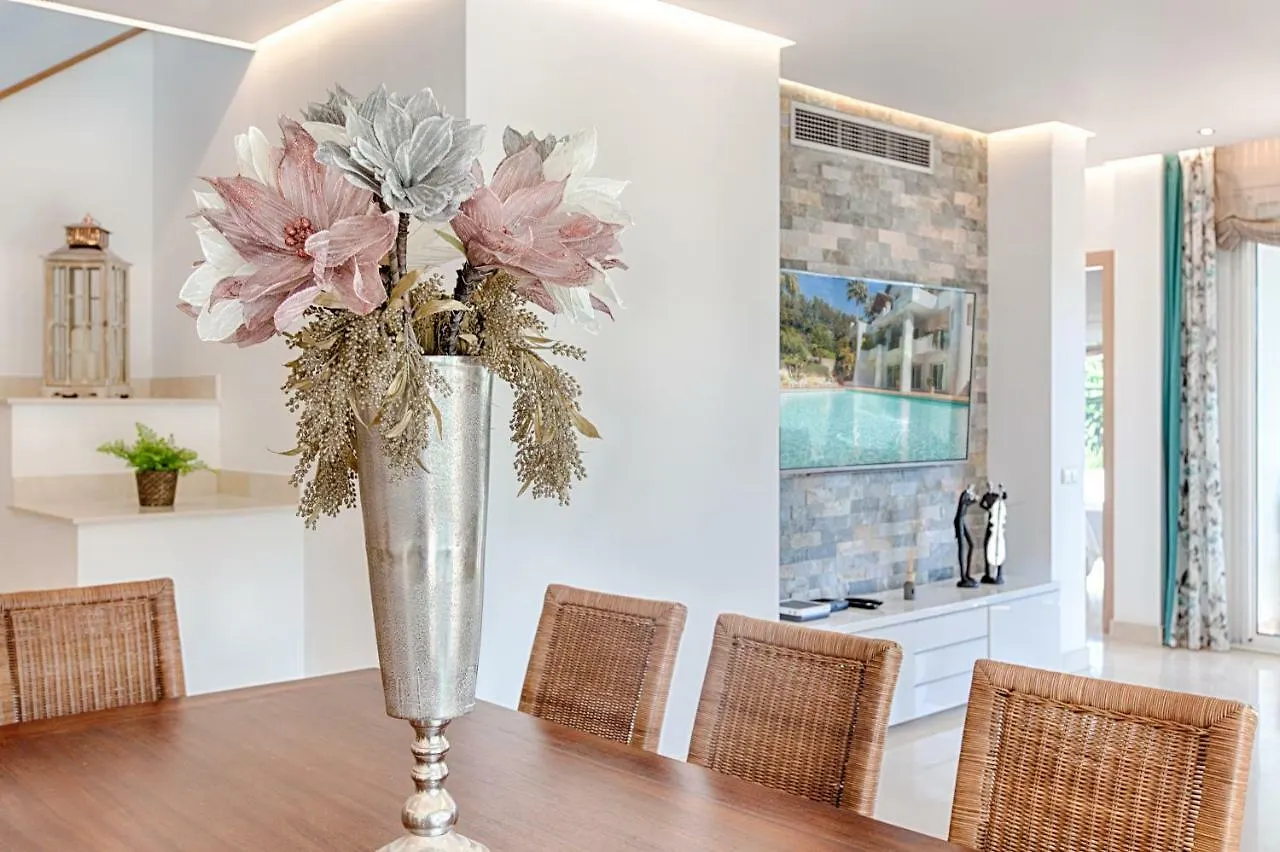 Hanami Alcazaba Beach Penthouse Estepona