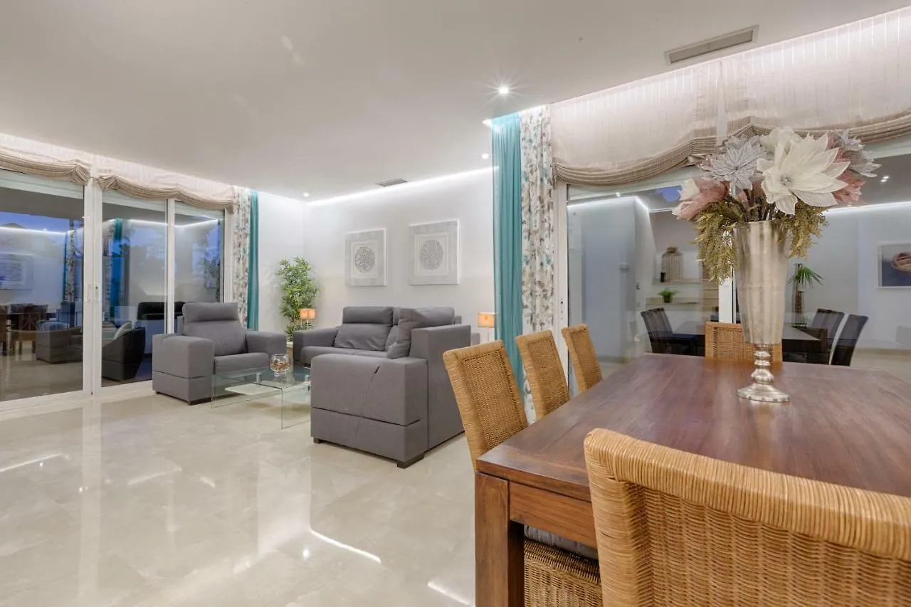 Apartment Hanami Alcazaba Beach Penthouse Estepona